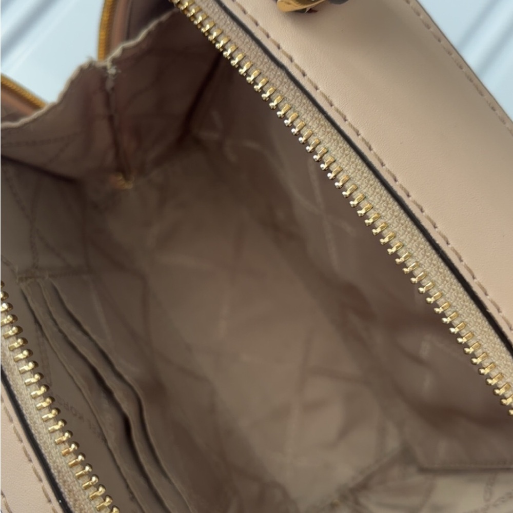 Michael Kors Beige Crossbody Bag - Picture 7 of 12